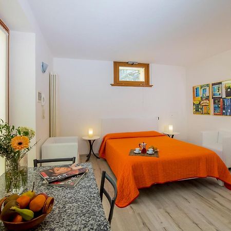 Apartamento Il Borgo Monolocali Bellagio Exterior foto